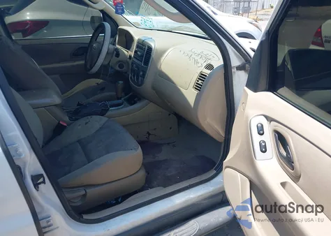 2005 Ford Escape Xlt from USA, damaged, VIN 1FMYU93195KA56736